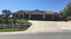 Hasley Canyon Home in Castaic with views and Land