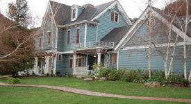 American Victorian style with Bed and Breakfast charm
