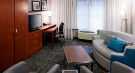 King Suite Living Room